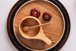 woden round fruit tray
